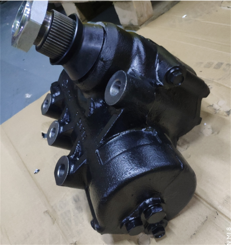 China Sinotruk Sitrak Truck Spare Parts DZ91259430095 Recirculating ball power steering gear