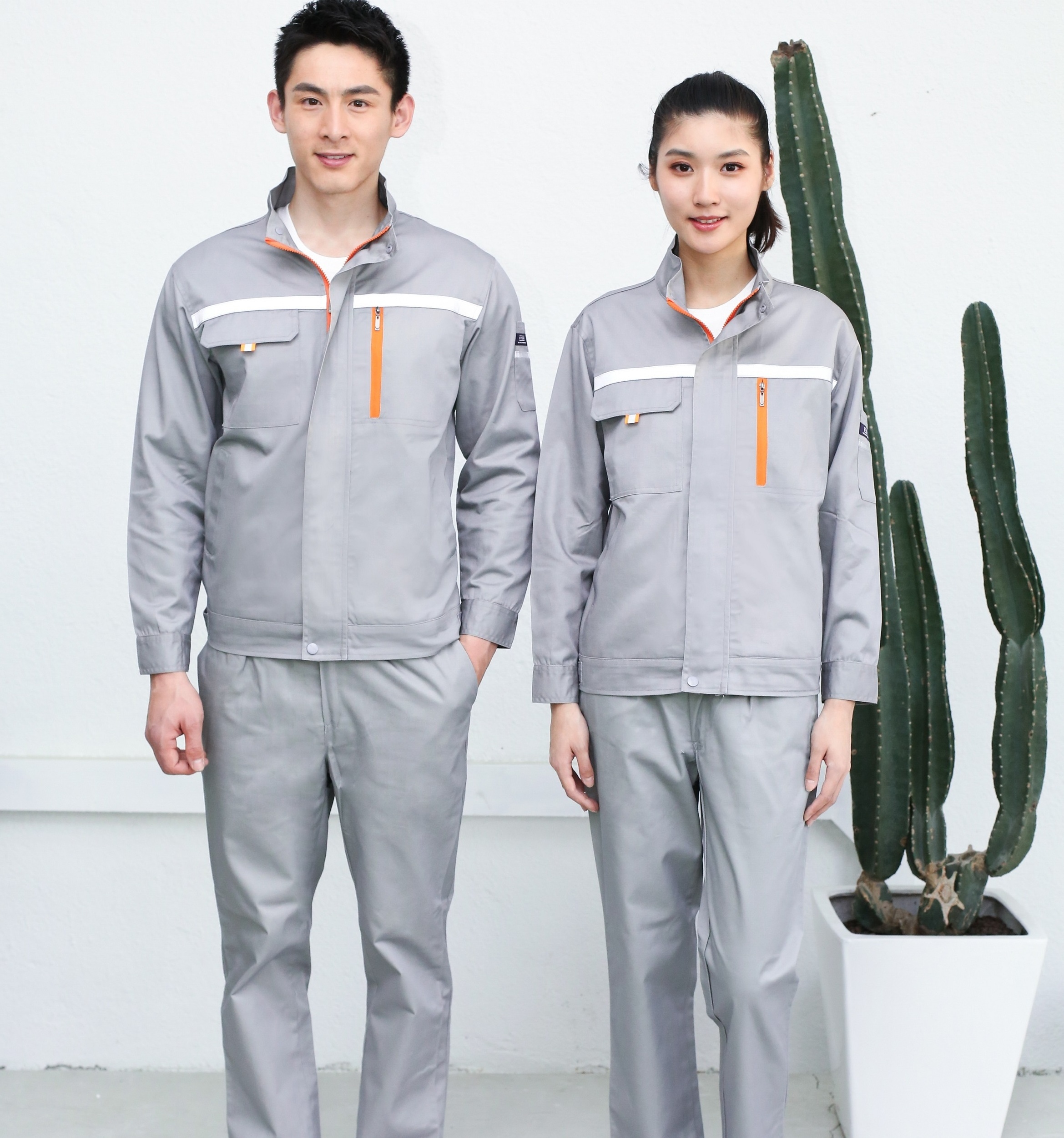 Factory Supply Working Clothes for Men Soft Denim Workwear Jacket and Pants Reflective Strips Summer Long Sleeve Overalls