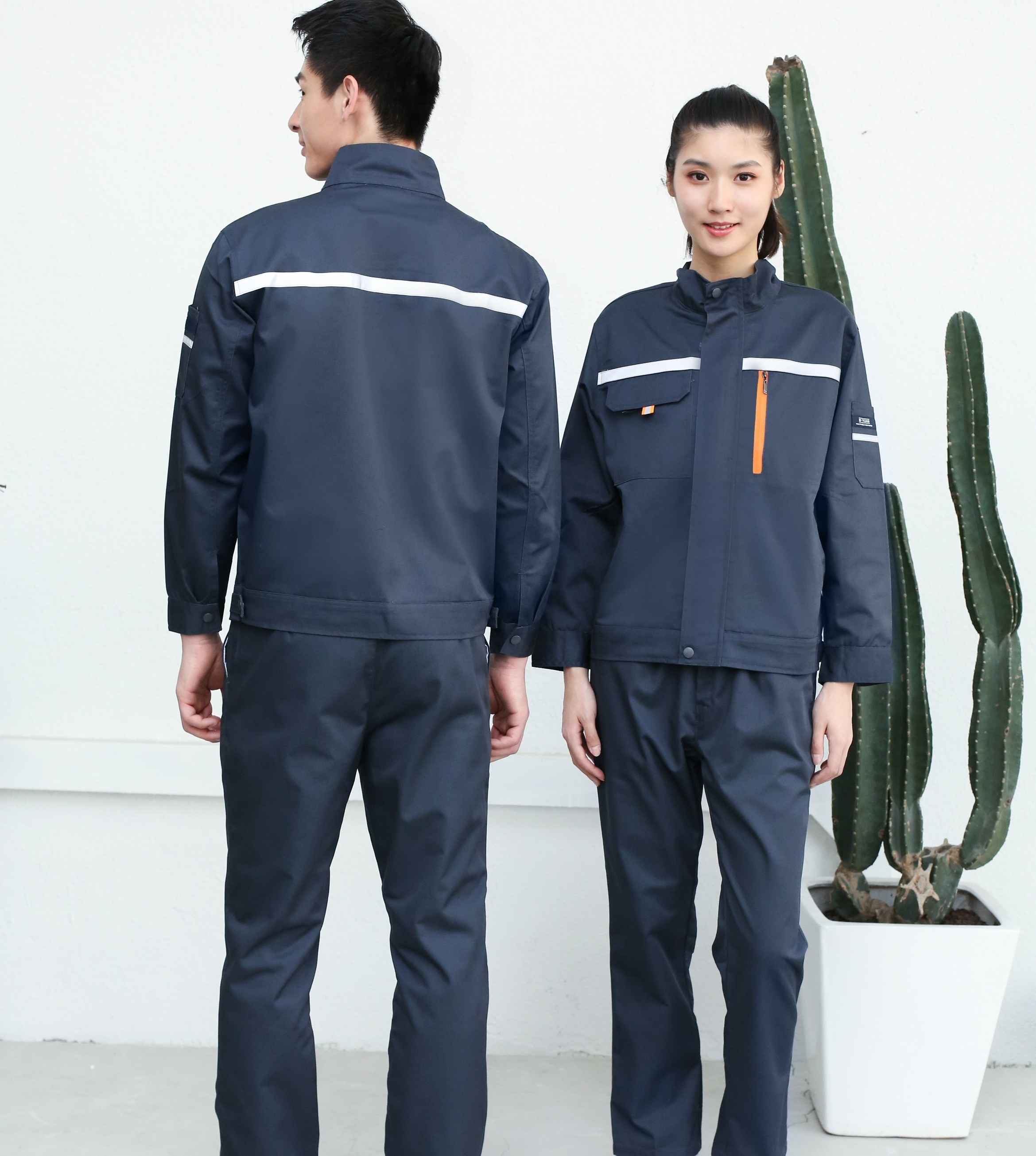 Factory Supply Working Clothes for Men Soft Denim Workwear Jacket and Pants Reflective Strips Summer Long Sleeve Overalls