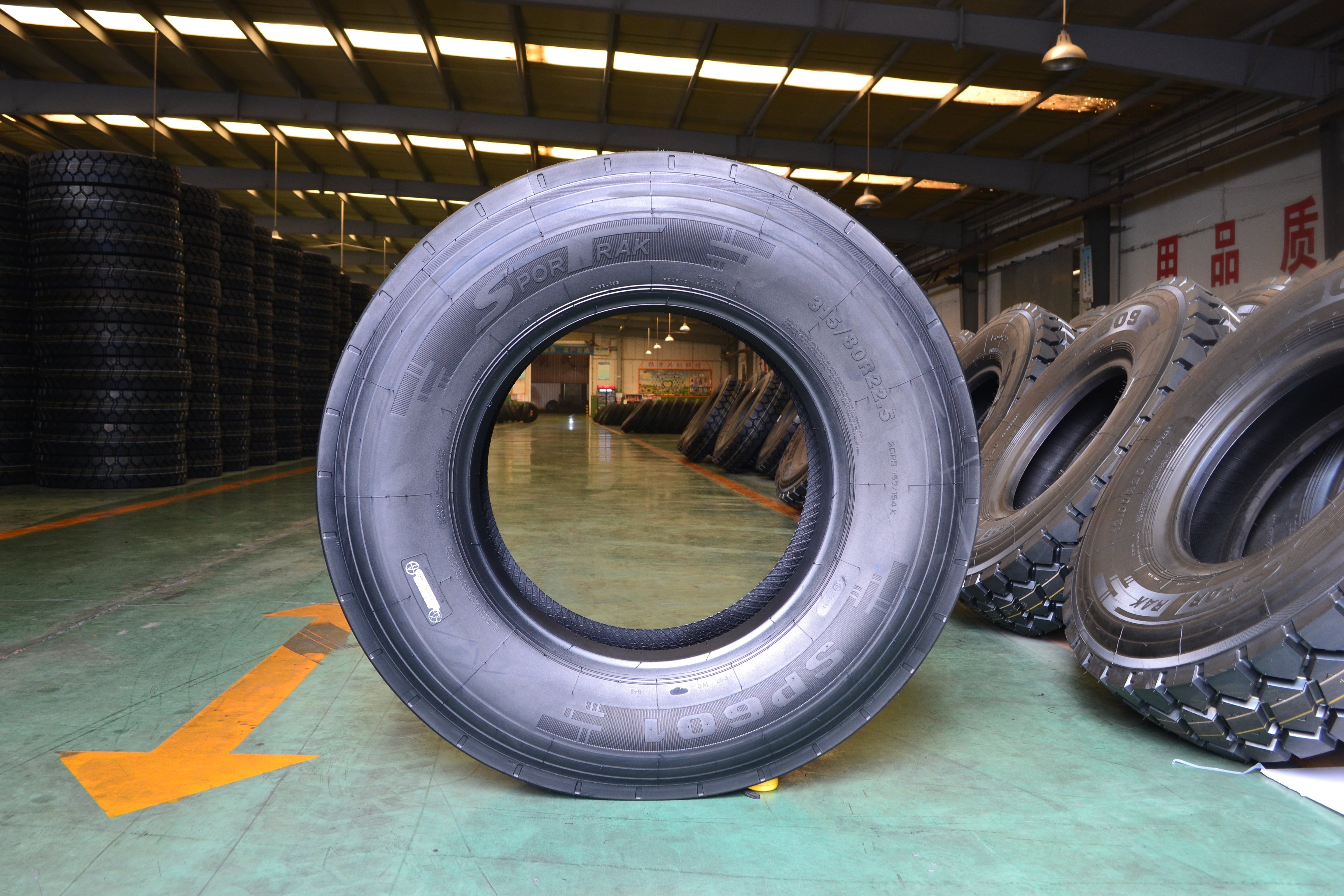 manufacture's in China 315/80r22.5-20pr 900X20 container load truck tires