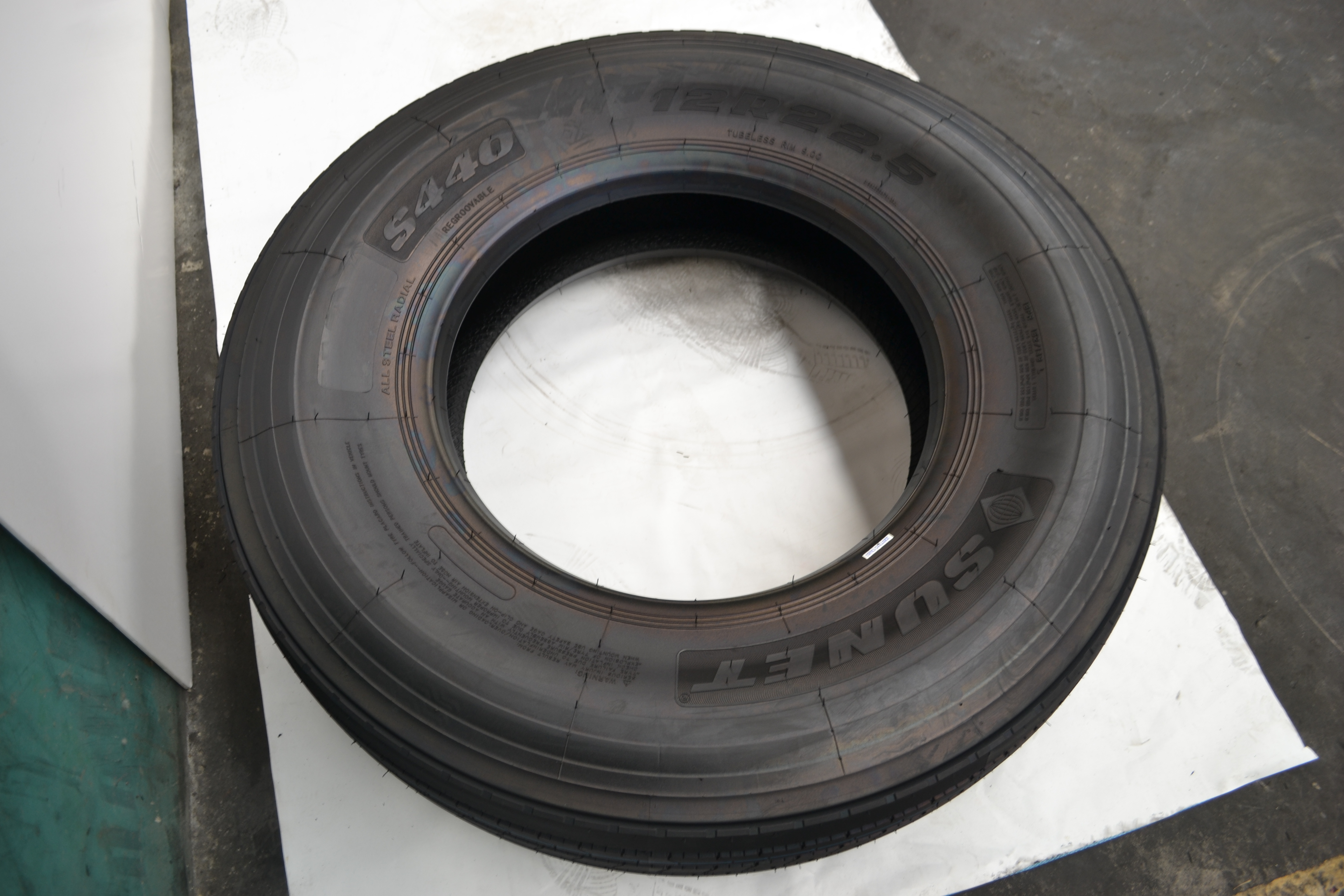 Sailun high quality 12R22.5-18PR truck tire/tyre. OHNICE brand.