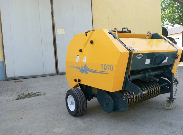 Agricultural machinery Round Baler Type and New Condition hay compress small baler machine for sale