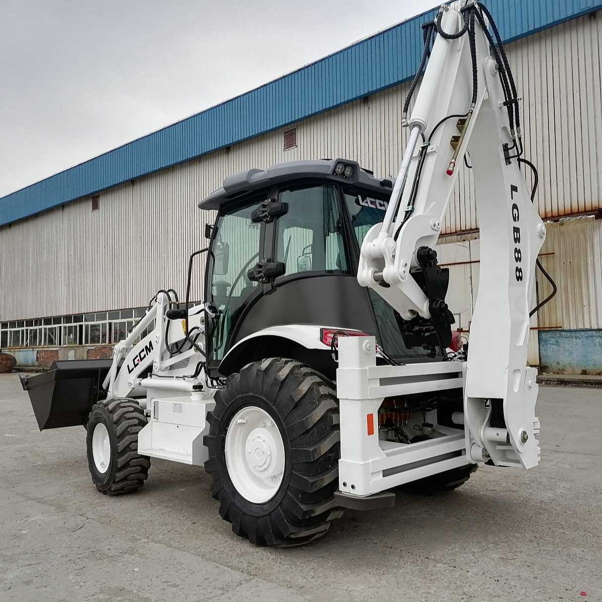 4x4 Compact Tractor with Loader and Backhoe,mini Loader with Backhoe YUCHAI Engine Wheel Loader Weight Monitor Customized Color