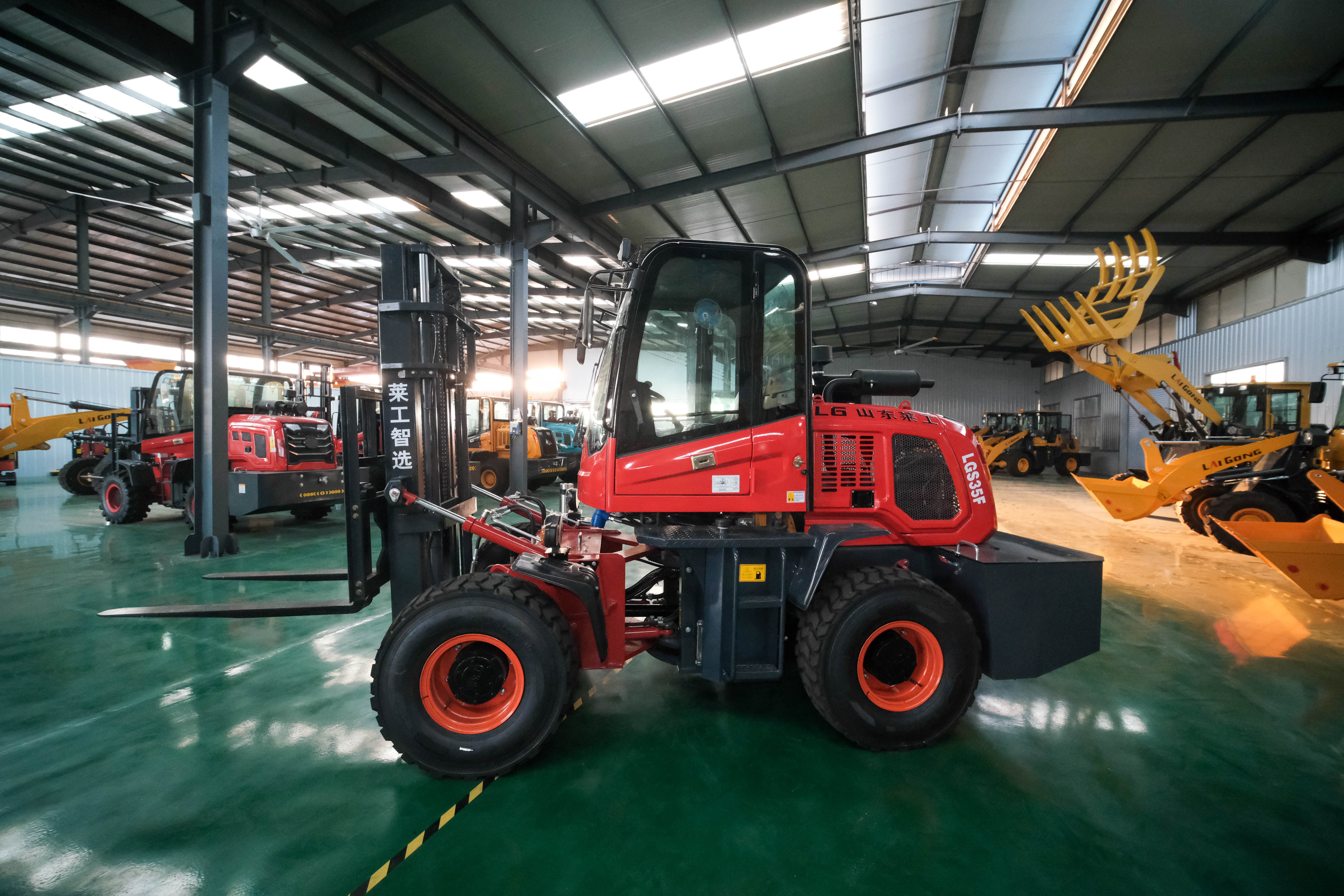 Optional Engine Forklift Truck Laigong 3.5 Ton 4ton 2.5 Ton 3 Ton 3.5 Bulldozer Engine Automatic 97 580 Super L Backhoe Engine