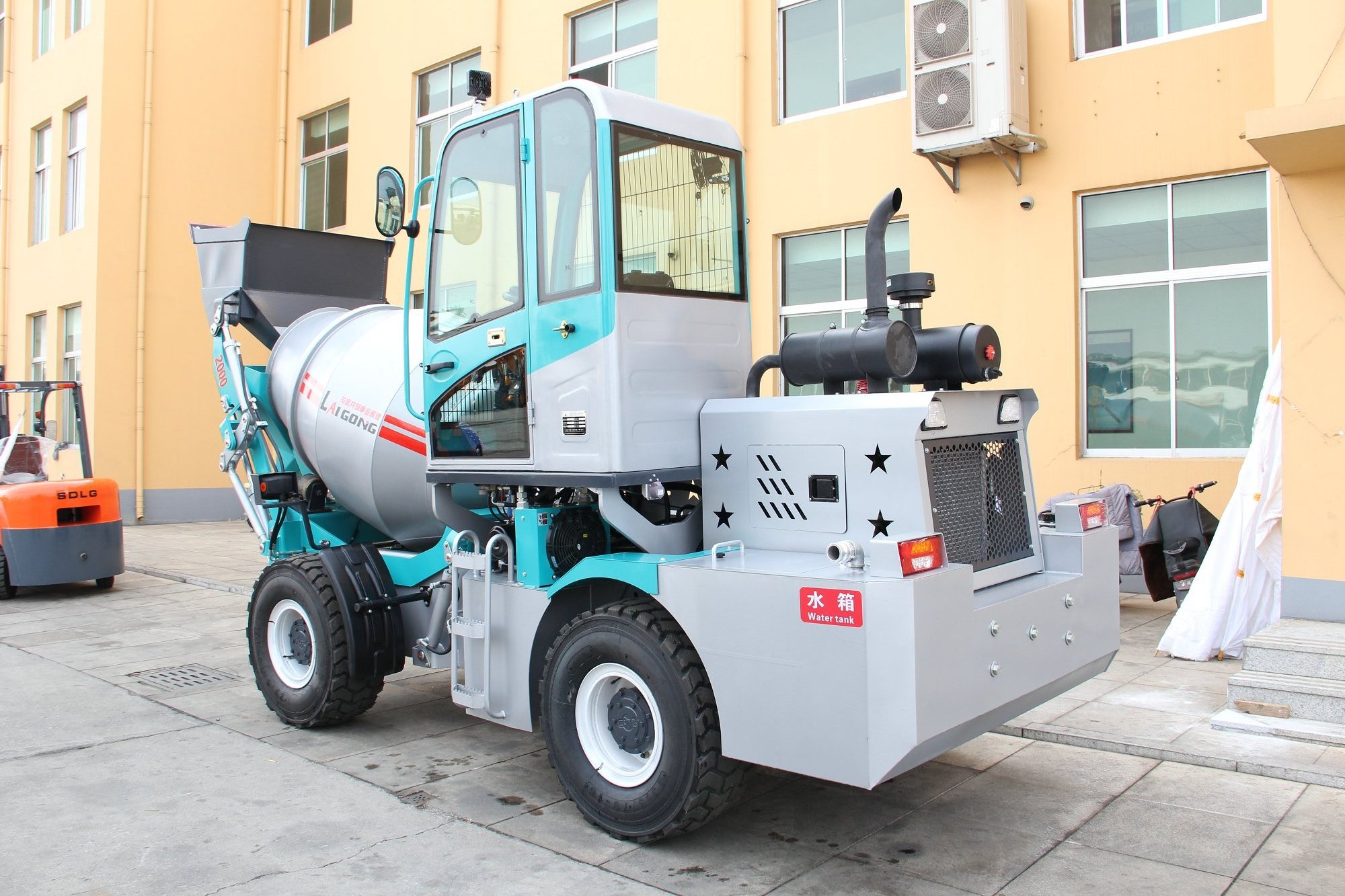 Laigong H15 1.5cbm mini self loading concrete mixer,concrete mixer truck