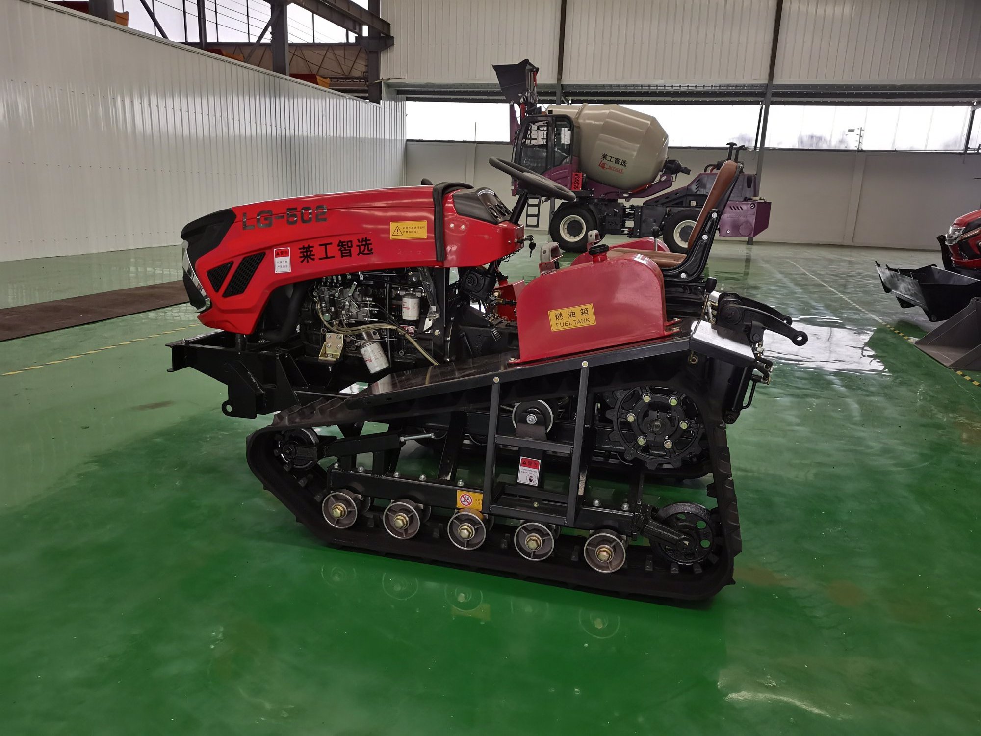 Excavating Rotary Cultivator Mini Hand Crawler Tractor with Epa Engine and Gear Box Tractor Diesel Pump Tractor Engine 100 Hp