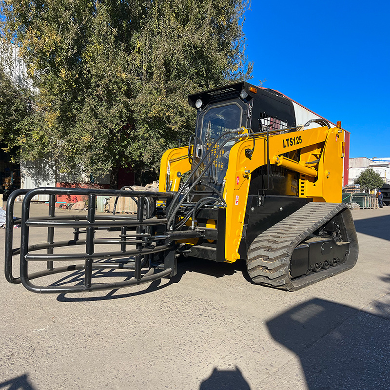 Factory mini crawler truck 1250kg rubber tracks skid steer loader with Forest Mulcher