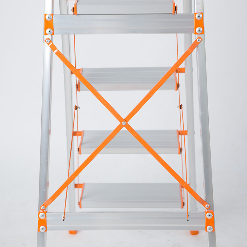 EN131 approved Aluminum household ladder Fold up Ladder Aldi ladder