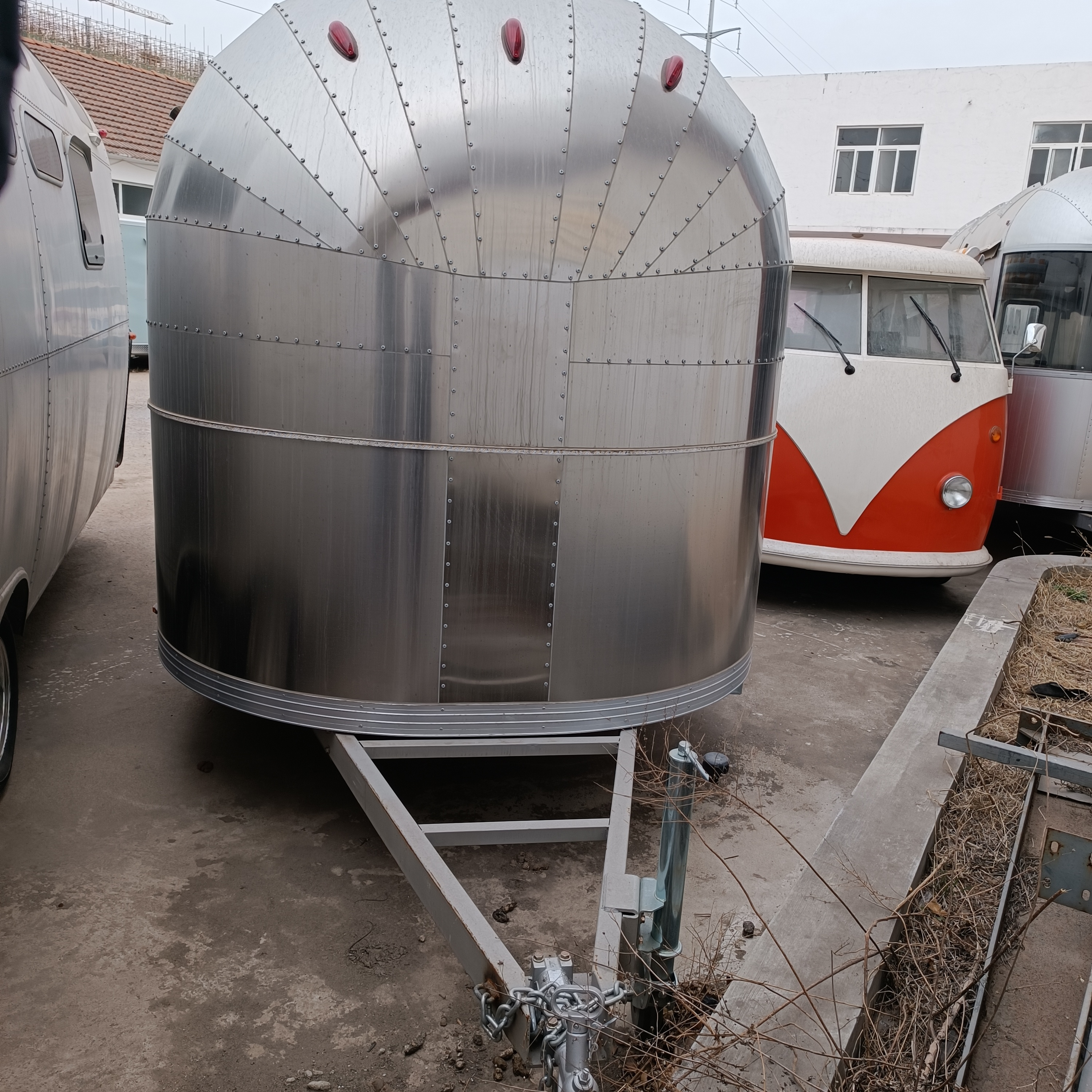 Widely Used Equipment  Vending Towable Food Trailer Airstream Fast Food Fruit Truck For Sale For Europe