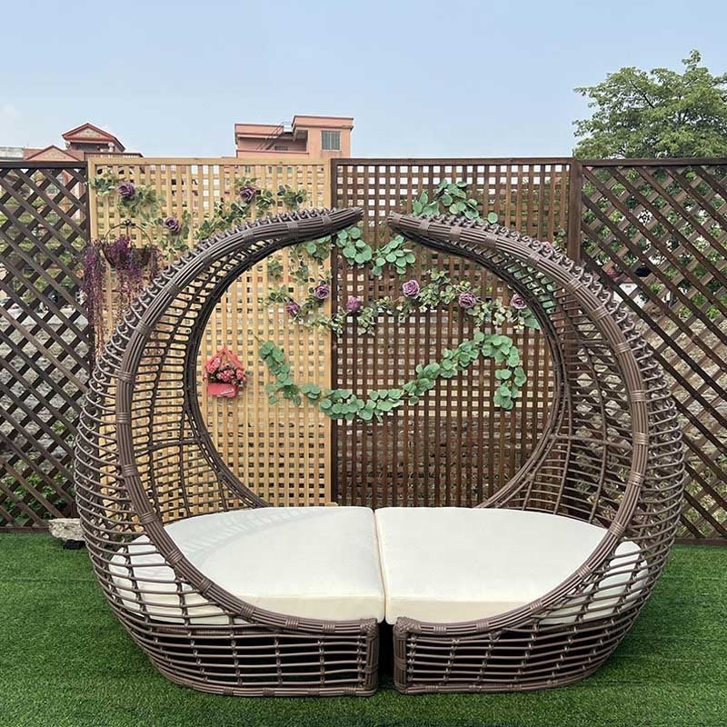 Outdoor Garden Daybed Furniture Bird's Nest Shape Wicker Sunbeds