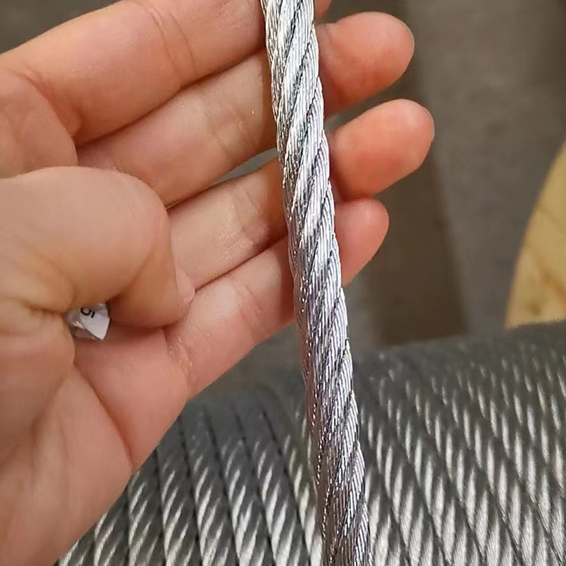 Multi Purpose Galvanized Steel Wire 14 Gauge Heavy Duty 32ft Long