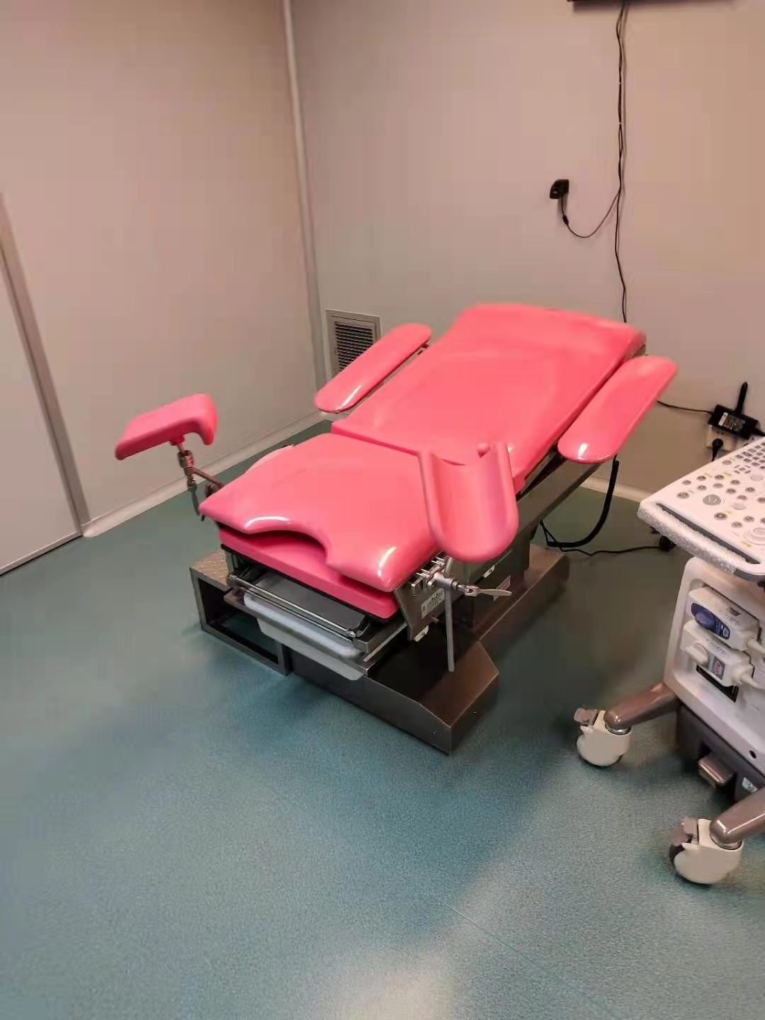 electric chair gynecology labor and delivery beds hydraulic gynecology chair& obstetric table