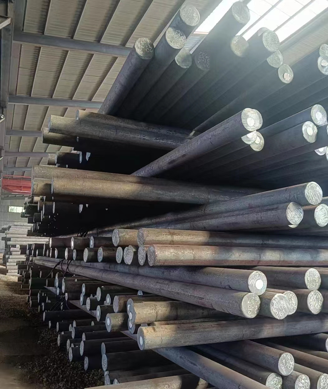 Chinese factory price hot-rolled carbon steel ASTM 1045 C45 S45c Ck45 low carbon steel bars