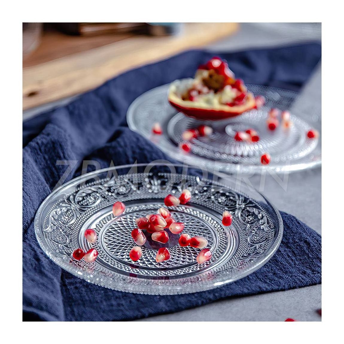 Wholesale Fashion Wedding Charger Etched Pattern Clear Glass Plate for Salad