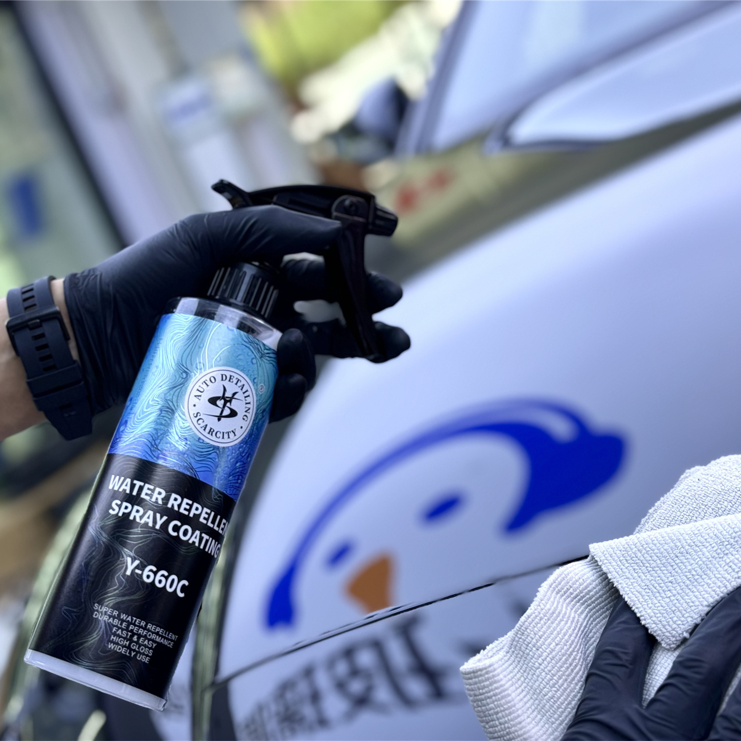 Spray of graphene ceramic coating, use stronger than car wax enamel or top coating