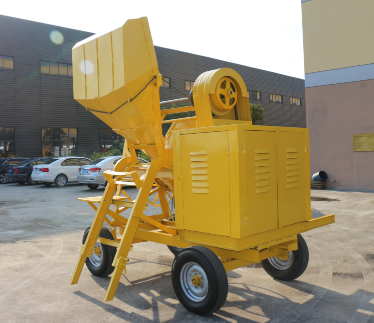 Cheap price mini concrete mixer truck concrete mixer for sale with pump mini