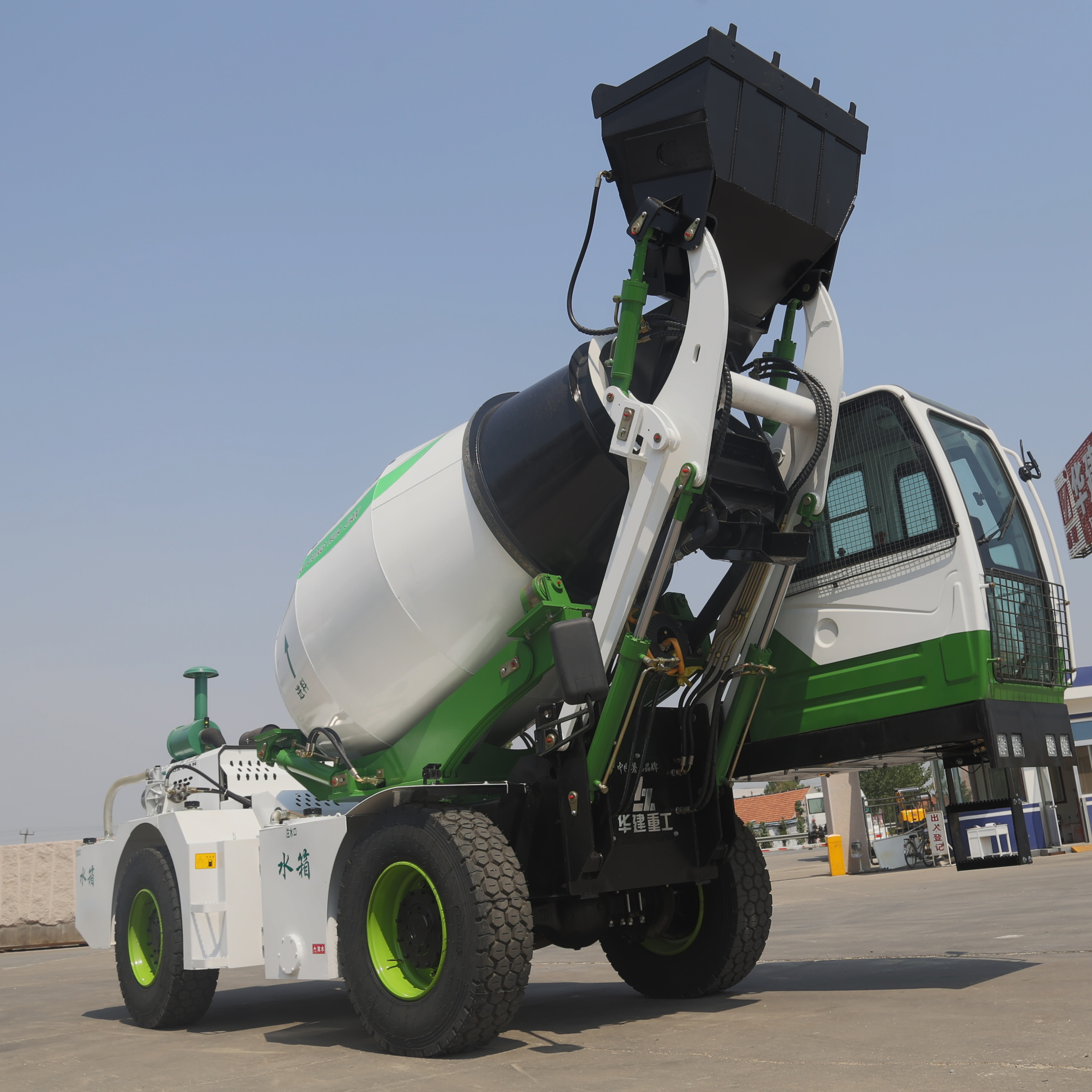 New Design mini 5 cubic meters concrete pump small concrete mixer truck price