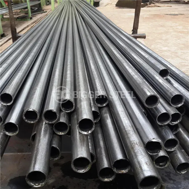 High Quality  Steel Pipe Water Well Casing Oil and Gas Carbon Seamless Steel Pipe