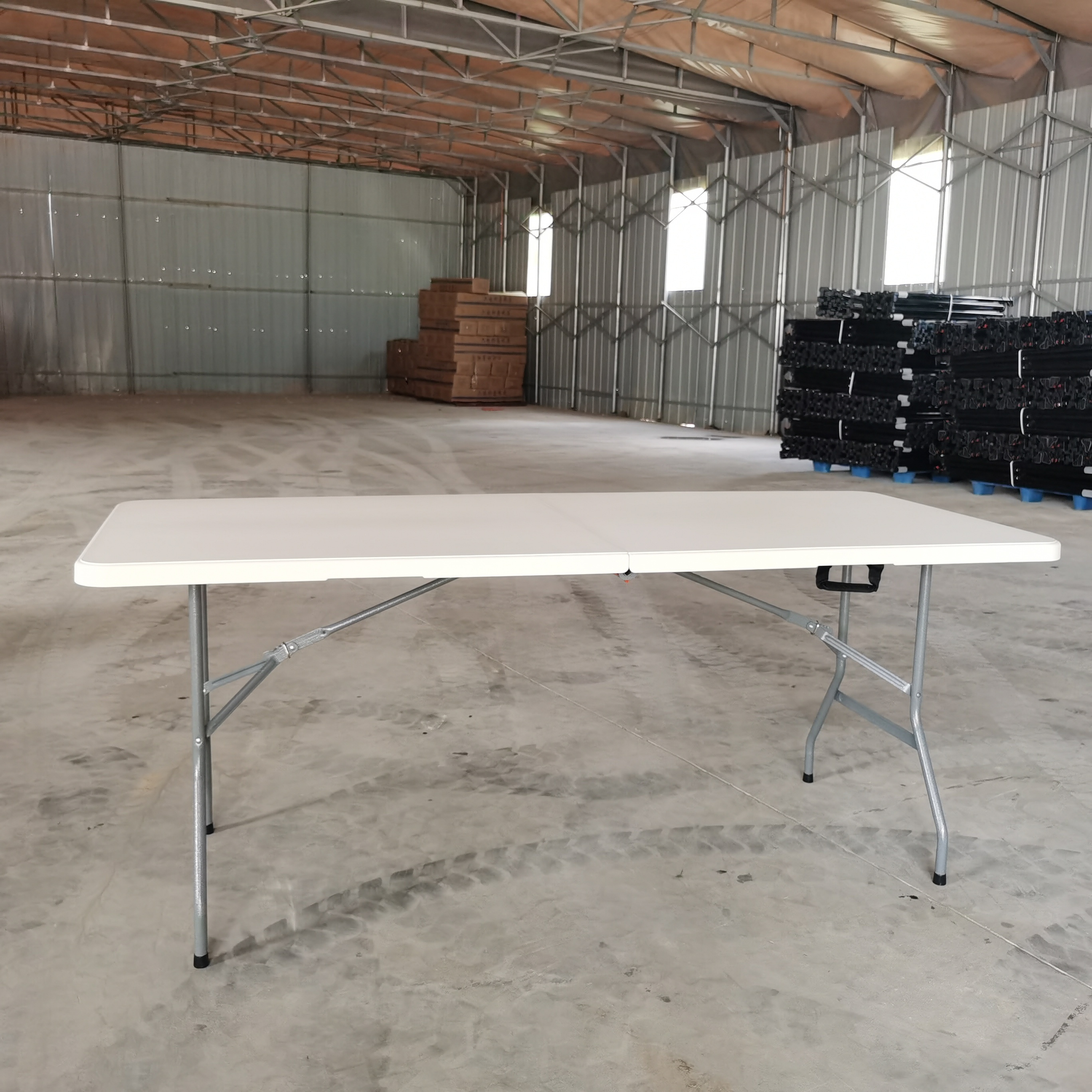 6FT Plastic trestle folding table with stable HDPE top and strong table leg 6 ft folding table by best choice