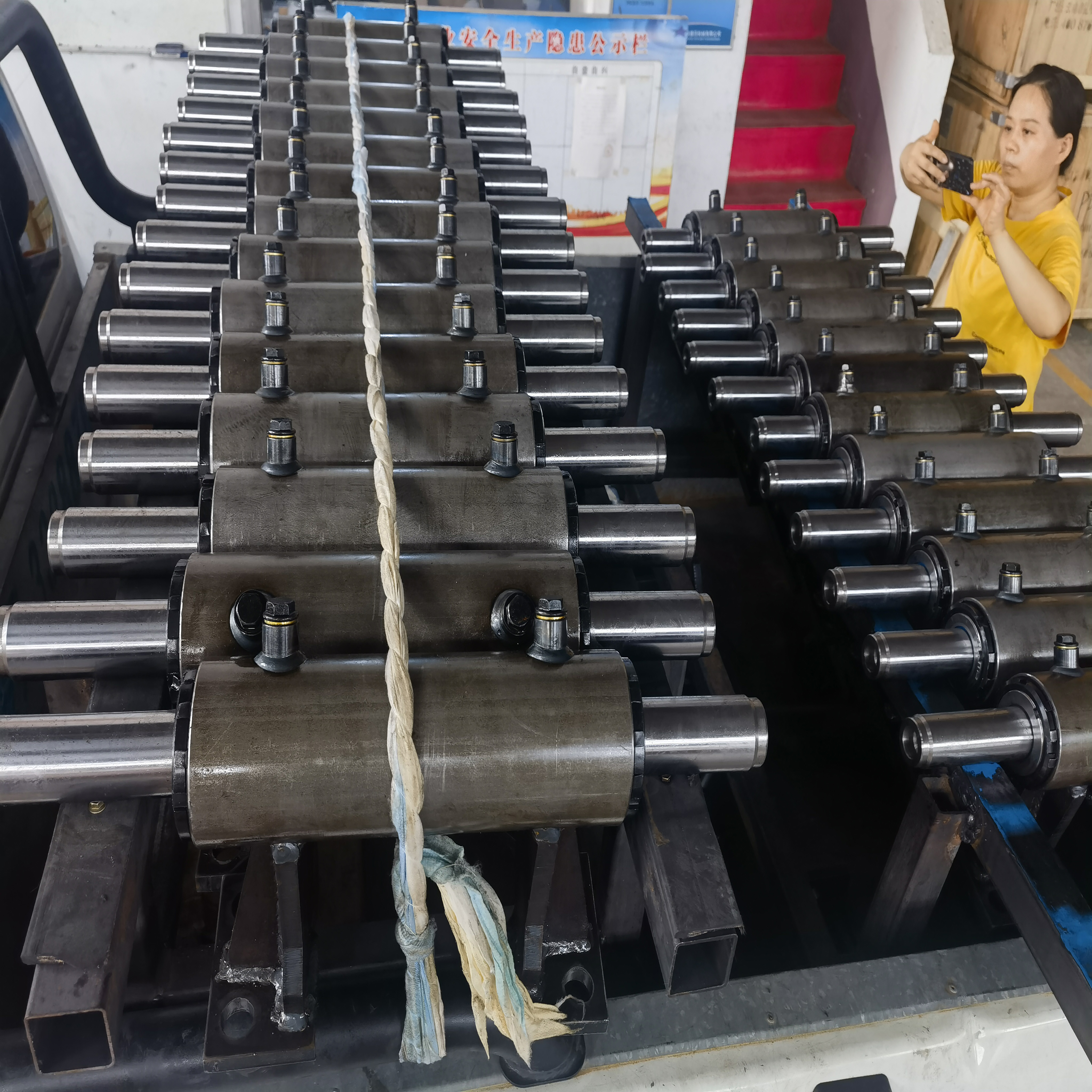 Factory directly  sells double piston rod type hydraulic cylinder linear reciprocating cylinders