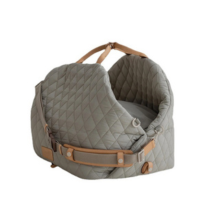 New Style Casual Fashion Luxury Pet Dog Cat Carrying Tote Bag Dog Car Carrier Booster Seat Pet Carriers