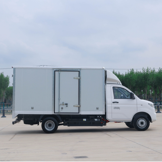 BAW electric truck pickup 4x2 light cargo electric cargo truck 2000KG 2 seats