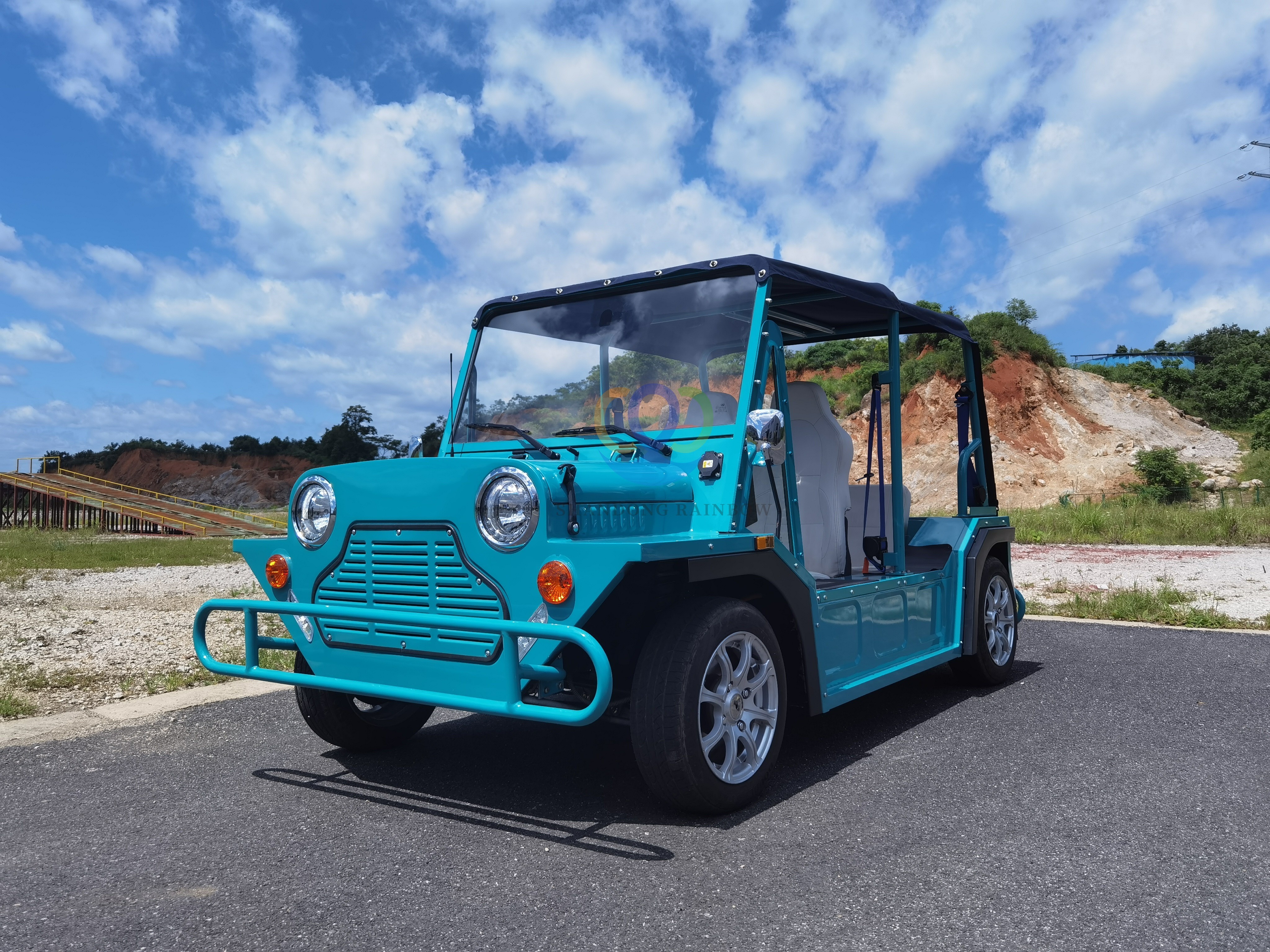 Factory Wholesales Environmentally Friendly New Energy Large Capacity Battery 4 Seat Electric Car Mini Moke Car