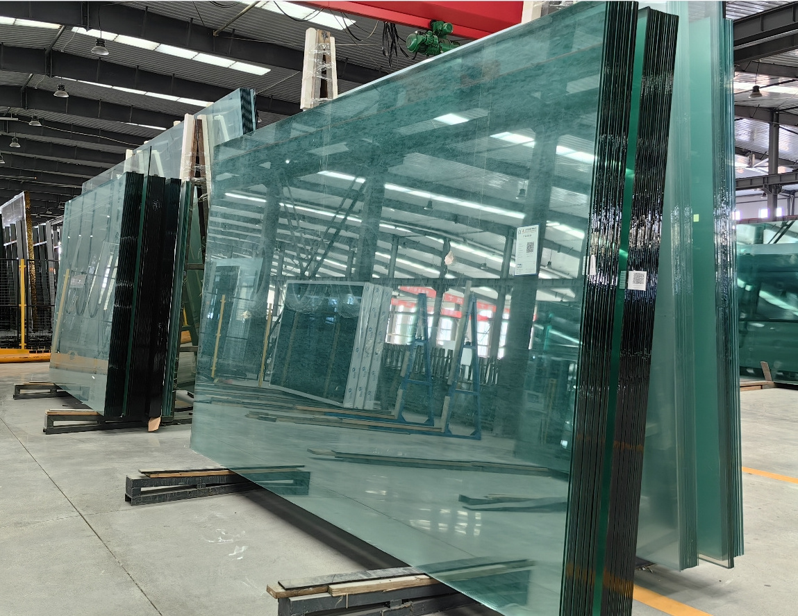 Tempered/Safety/Building Glass Flat/Curved/ Bent/Shaped Designs Laminated/ for Window/Door/Furniture /Balustrade/Shower Room