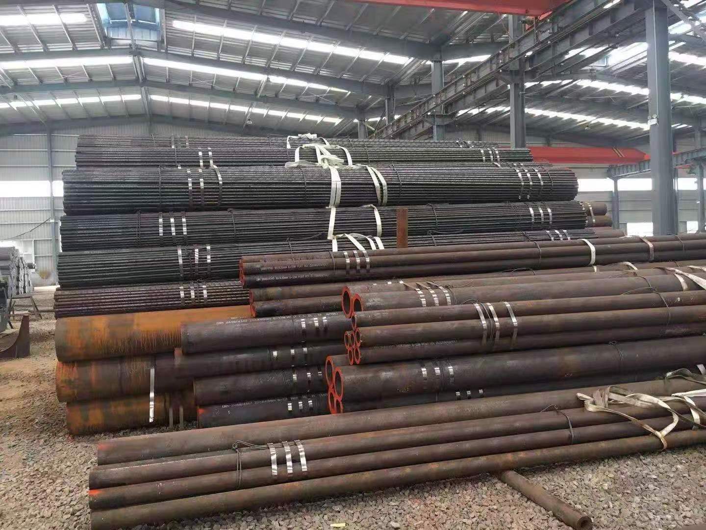 28 Inch Water Well Casing Oil and Gas Carbon Seamless Steel Pipe Price