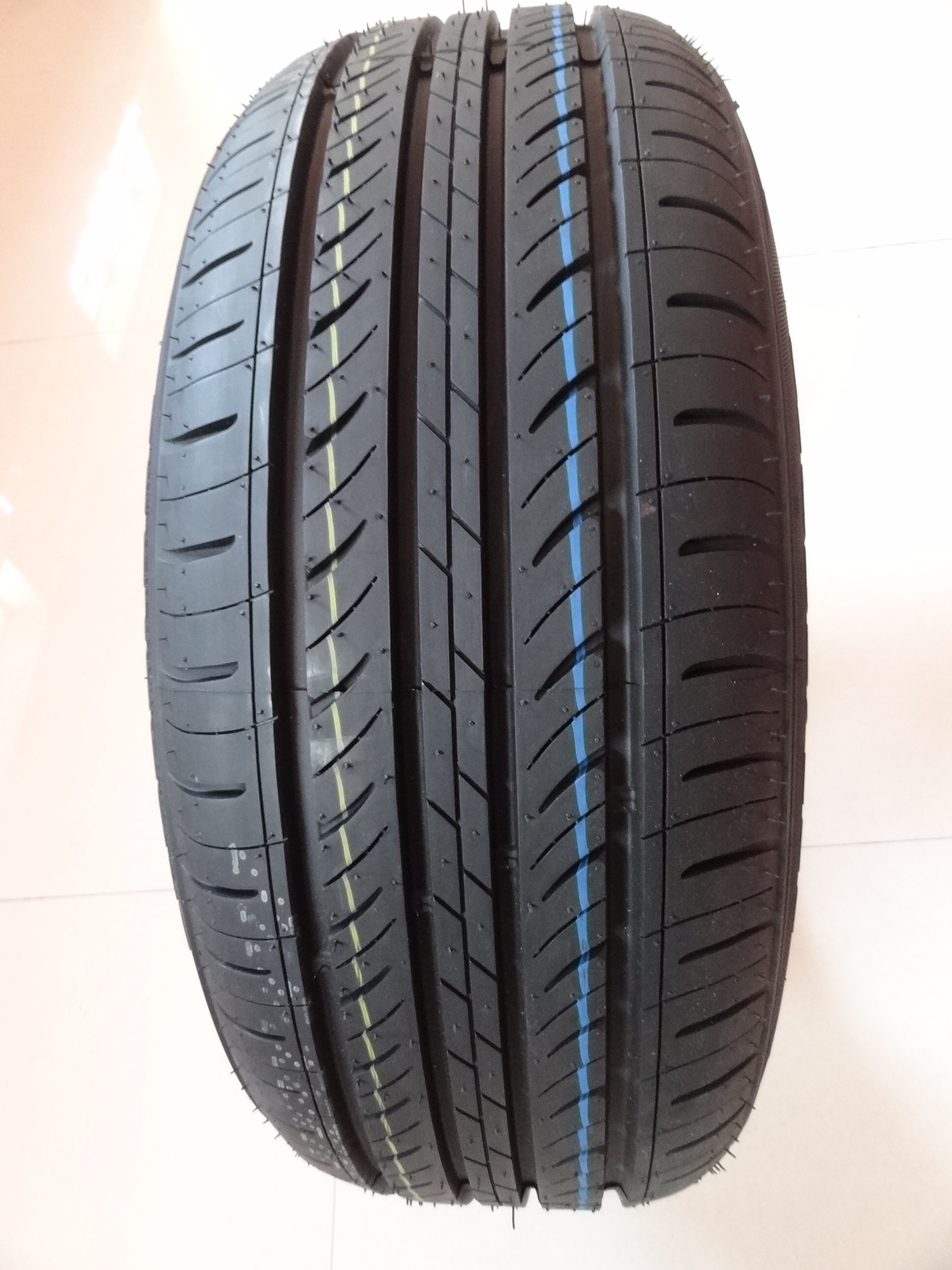 PCR tire cheap car tire 185/65R15