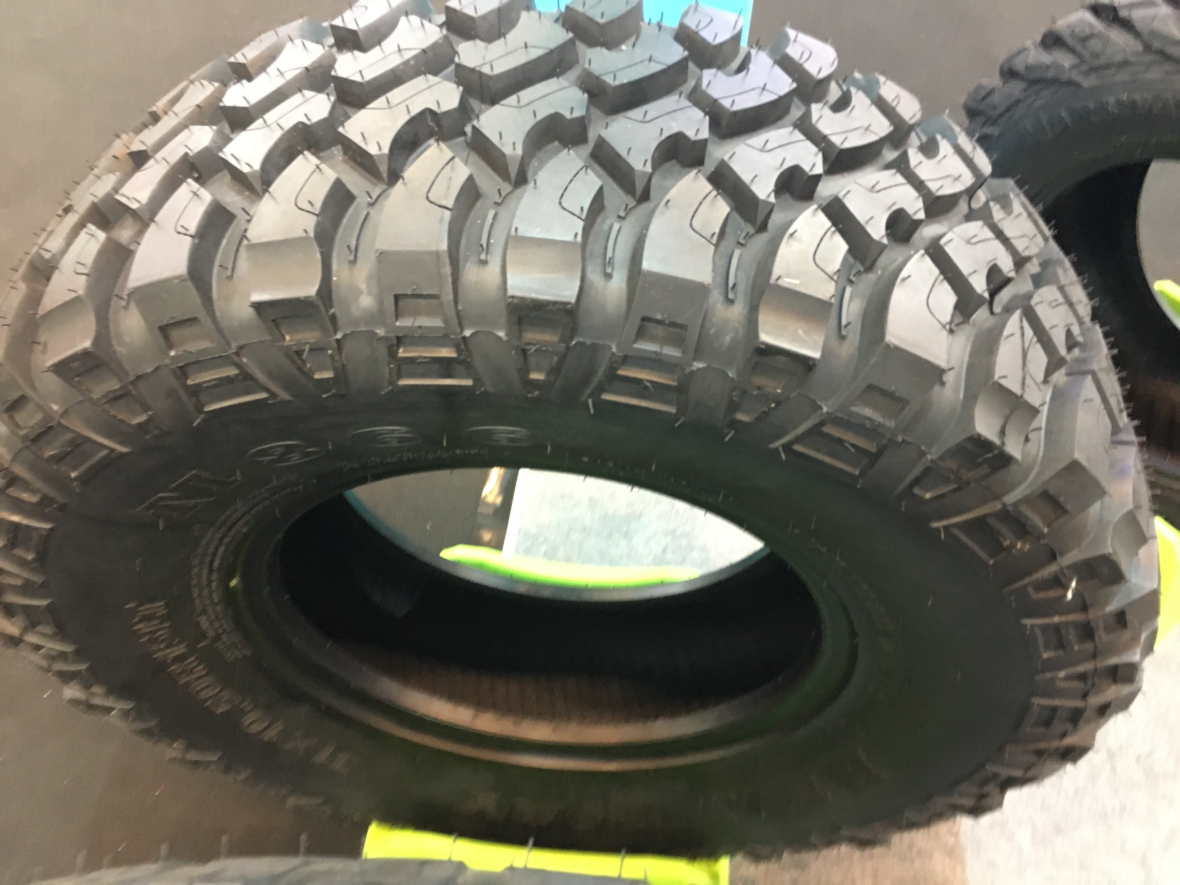 MT TIRE 285/75R16LT NEW TYRE MUD TYRE