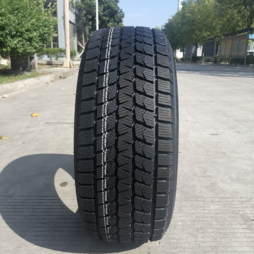 Winter tire New pattern Snow Tyre 265/65R18 Bearway brand pcr tire