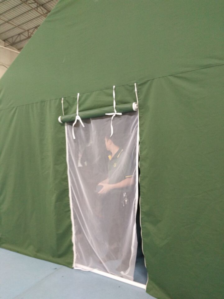 High Quality Waterproof Fabric Easy Install Steel Frame Relief Disaster Tent