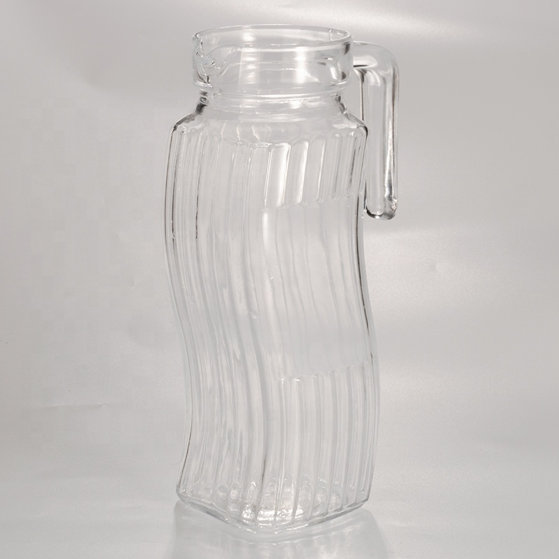 Unique Irregular Crooked Glass Pitcher 1L With Stripe S-Shaped Cold Water Jug with Plastic Lid Juice Tea Kettle With Spout