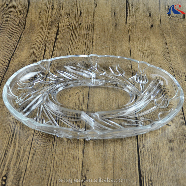 Oval Shape Engraved Tulips Design Clear Glass Plate For Fruits Candy Nuts Glass Factory Bulk Food Tray For Dumplings KTV Plato