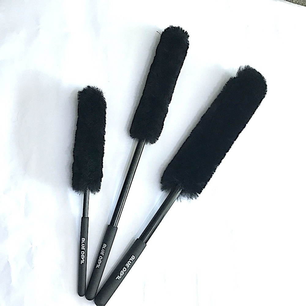 Wheel Brush, Wheel Brush Woolies 100% Lambswool Scratchless Brushes for Car Rims with Rubber Grip