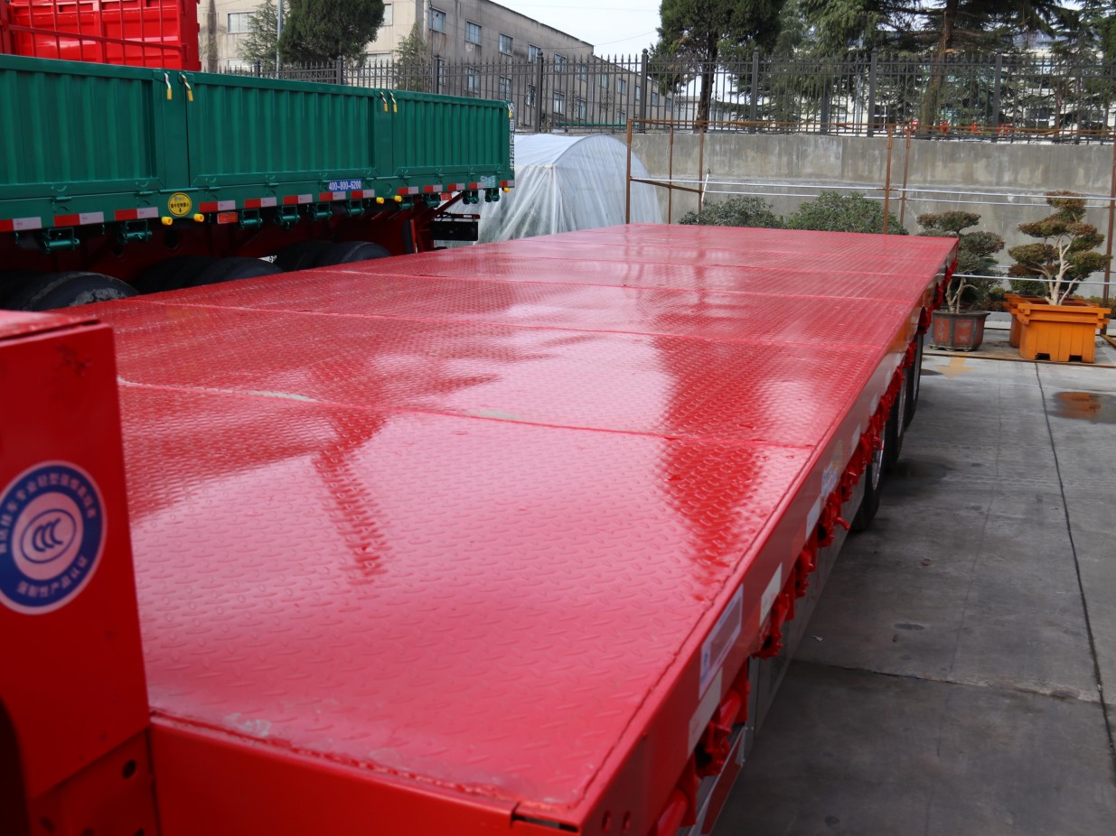 Tri-Axle Forty foot trailers 50 Tons 20ft 40ft 50ft 53 foot container Chassis flatbed semi trucks trailer low bed semi-trailer