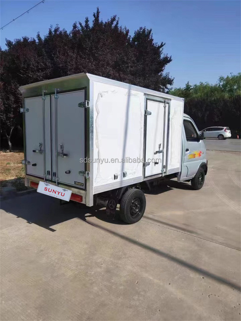 Wholesale single row logistic closed truck  for cargo goods  electric van  with container car