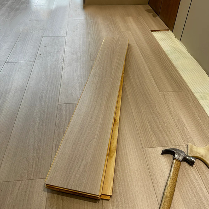 Solid Hardwood Timber Light Grey Color Russian Oak European Oak Engineered Wood Flooring