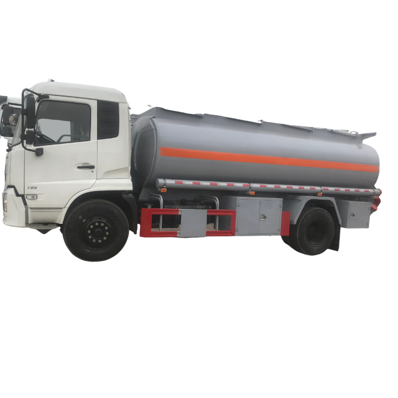 new Euro 5 15000Liters oil refueler tanker truck DONGFENG KINGRUN 4000gallons mobile fuel bowser vehicle Cummins engine price