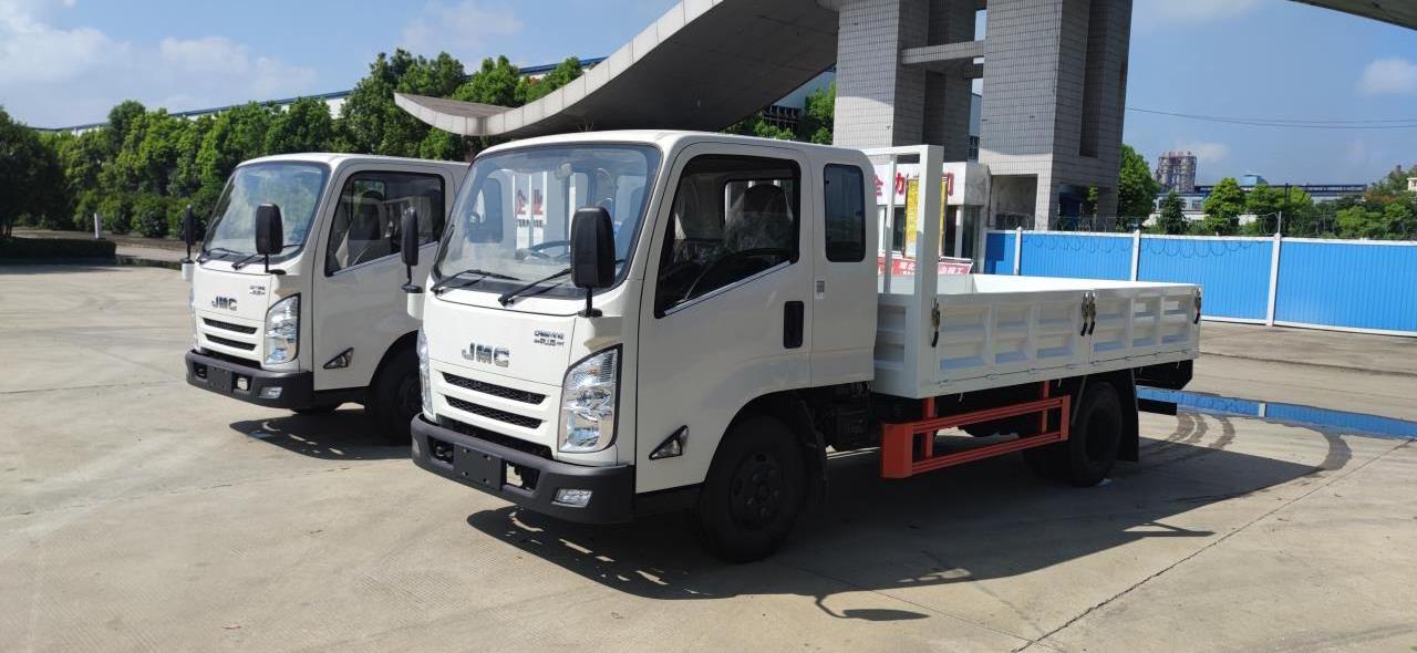 Lorry Truck Price Small Cargo Trucks China manufactured new JMC 6 wheels Horse Diesel Power Engine pickup lorry cargo truck 3T