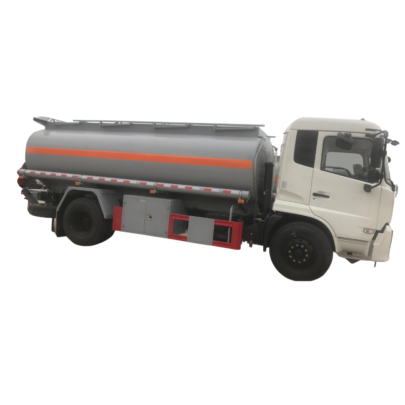 new Euro 5 15000Liters oil refueler tanker truck DONGFENG KINGRUN 4000gallons mobile fuel bowser vehicle Cummins engine price