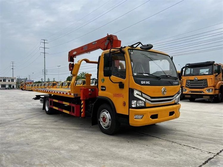 Good quality 6T 5T 4T flatbed tow wrecker truck with crane boom dongfeng captain new used telescopic boom with towing vehicle