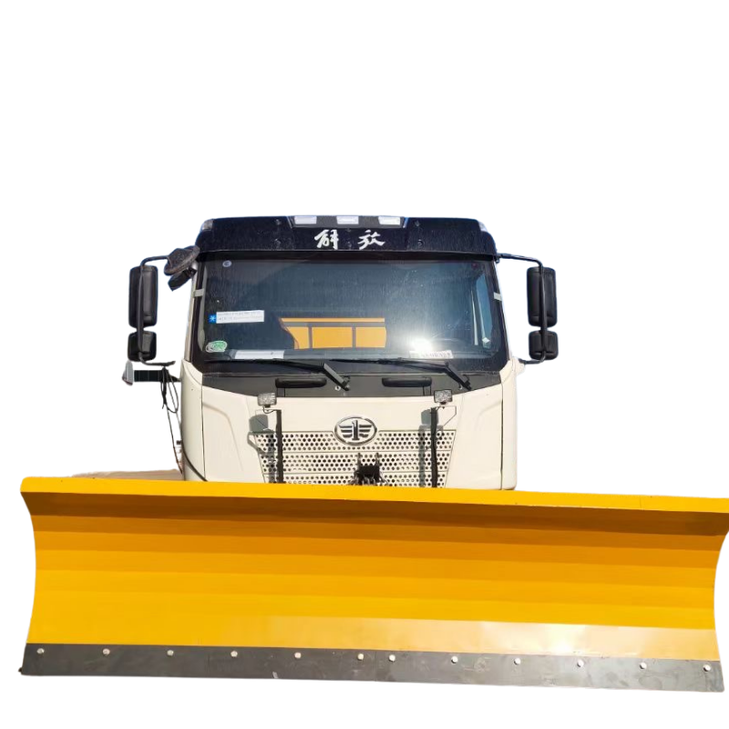 Chinese FAW  truck mounted snow removal machine new designed 6 wheels 8cbm snow-melt spreading truck snow shovel truck