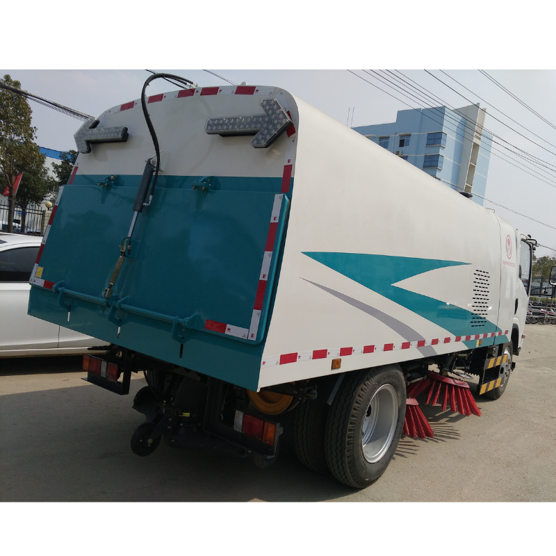 Factory sale price 5T ISUZU Road Sweeper vehicle for sale new diesel street sweeping truck for Philippines sweeping car price