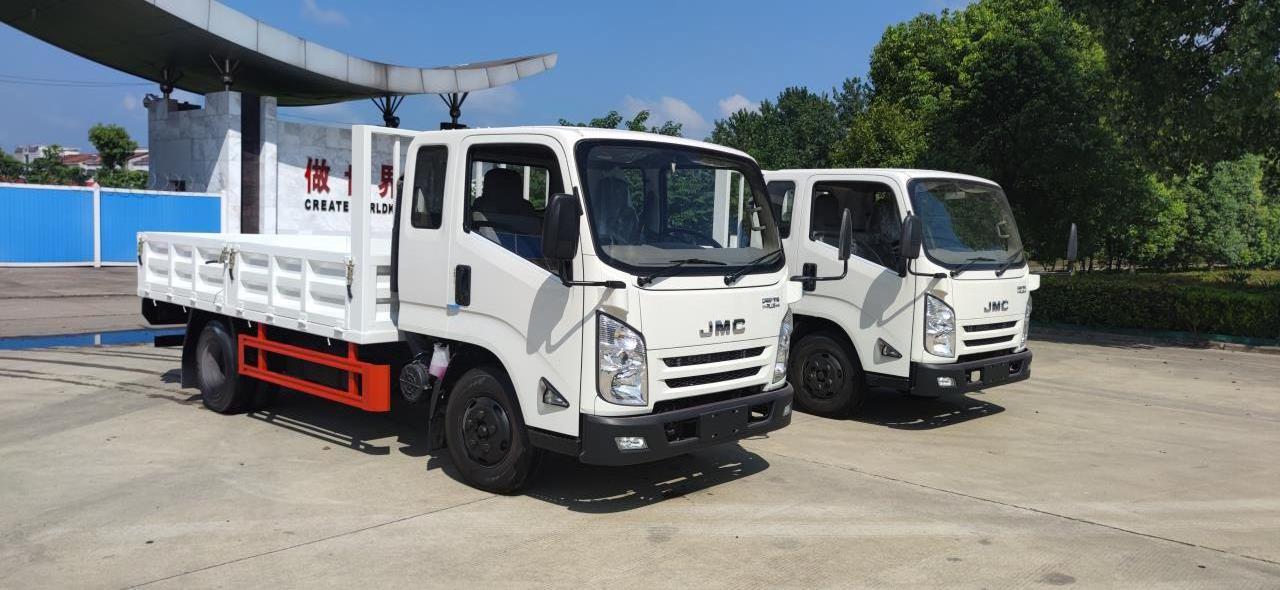 Lorry Truck Price Small Cargo Trucks China manufactured new JMC 6 wheels Horse Diesel Power Engine pickup lorry cargo truck 3T