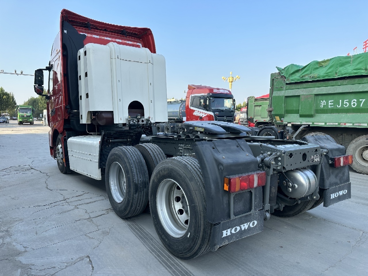 3-5 Tons  Howo Transport 4x2 Mini Tipper Truck For Sale