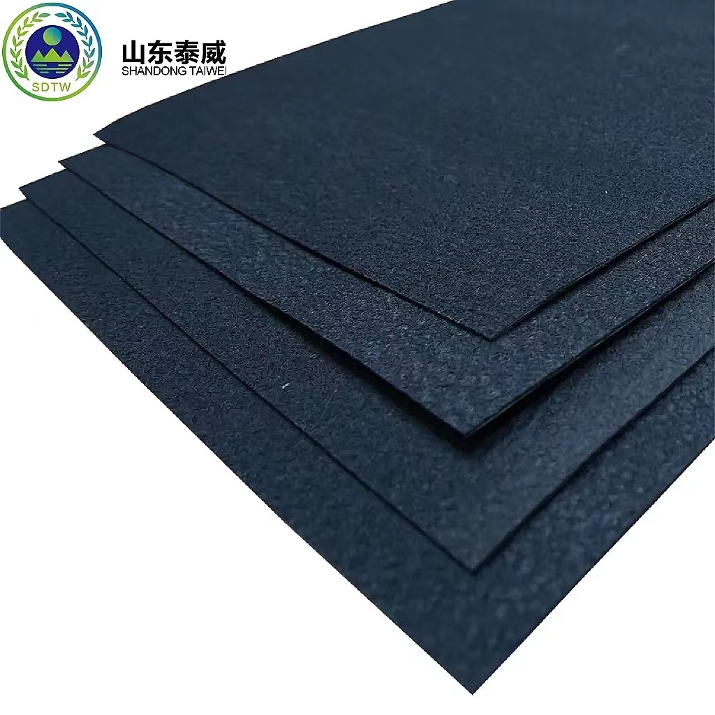 HDPE geomembrane pond liner save water