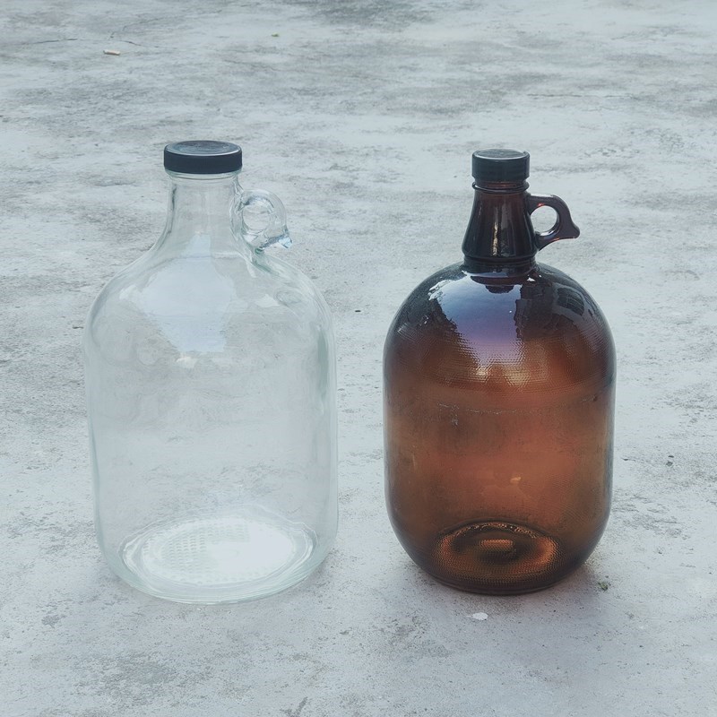 1 Gallon Amber Glass storage Jug With Finger Handle