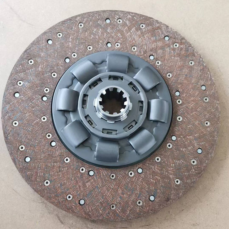 Sinotruk/HOWO Heavy Truck Parts Spare Parts 430 Clutch Disc Az9725160390 Cover